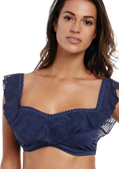 比基尼　肉肉女　穿搭